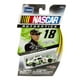 Véhicules NASCAR authentiques à l'échelle 1/64e - #18 Interstate Batteries (K – image 1 sur 2