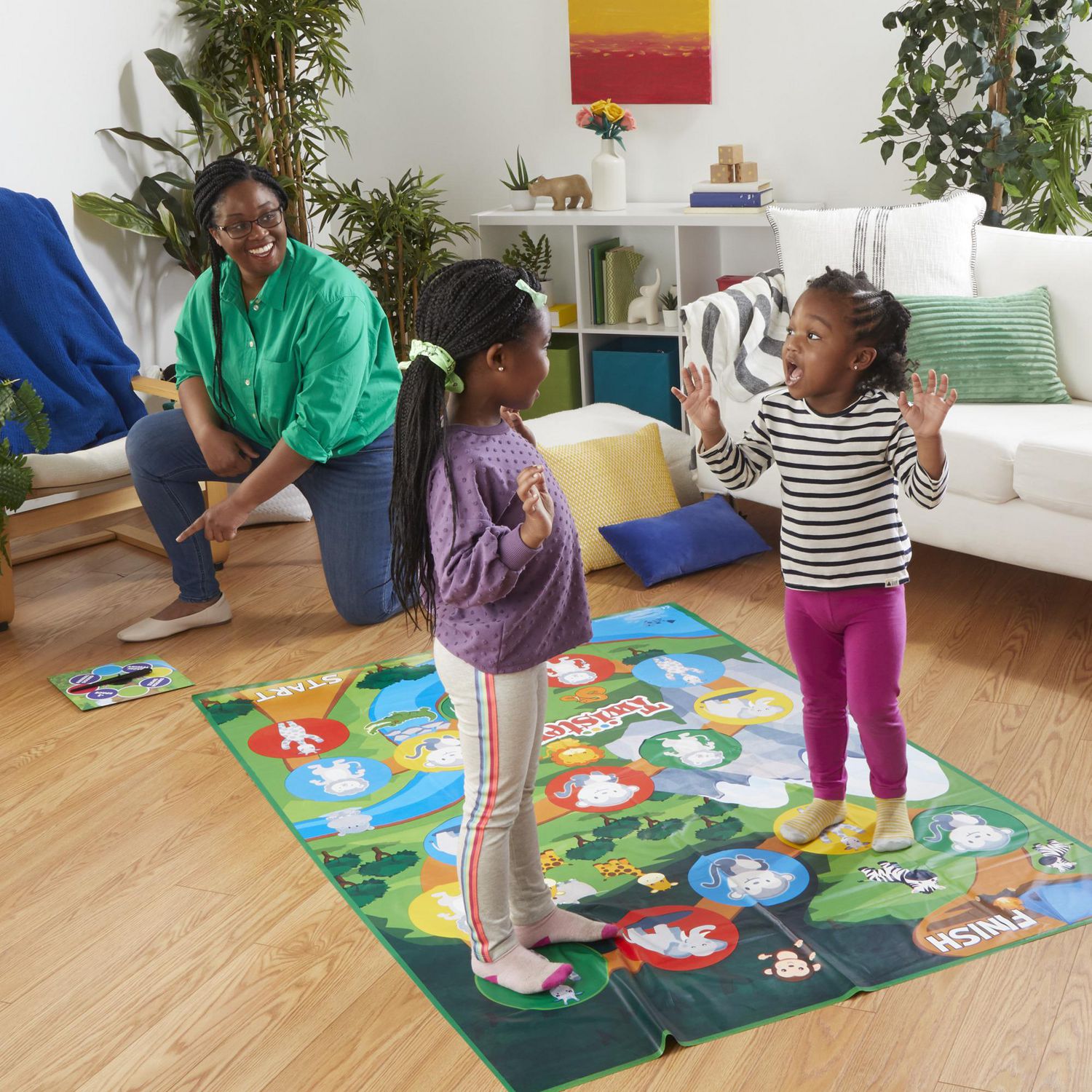 Jeu Twister Junior, tapis réversible aventure animalière, 2 jeux en 1, jeu  de groupe d'intérieur pour 2 à 4 joueurs À partir de 3 ans 