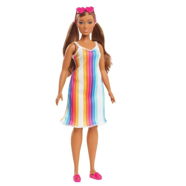Poupée Barbie Aime l'Océan, Enrobée, Brune, Poupée Avec Tenue et  Accessoires Fabriquée à Partir de Plastique Recyclé Menaçant les Océans 