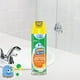 Scrubbing Bubbles Désinfectant Chasseur de saleté de salle de bain, Détruit les germes dans les baignoires, sur les murs de douche et bien plus, parfum Agrumes, 623g 623 g, parfum d'agrumes – image 2 sur 9