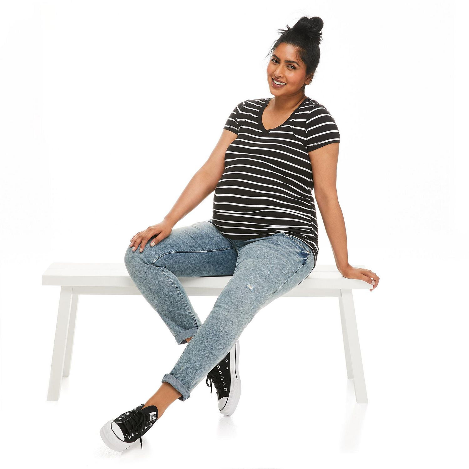 Paisley Sky Maternity Basic V-Neckline Tee