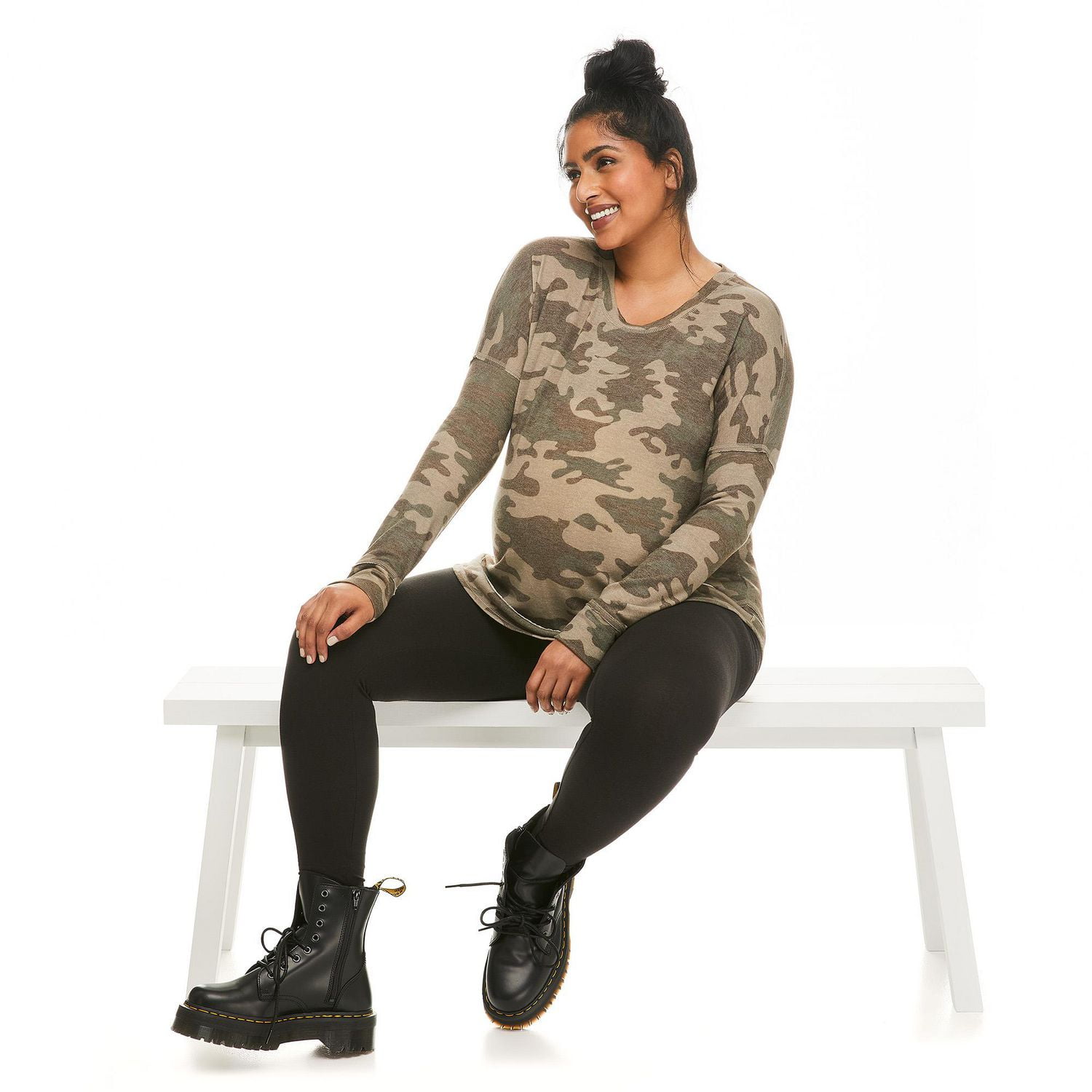 Haut surdimensionné avec ourlet court-long Paisley Sky Maternité