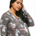 thumbnail image 4 of Paisley Sky Maternity Oversized High-Low Hem Top, 4 of 6