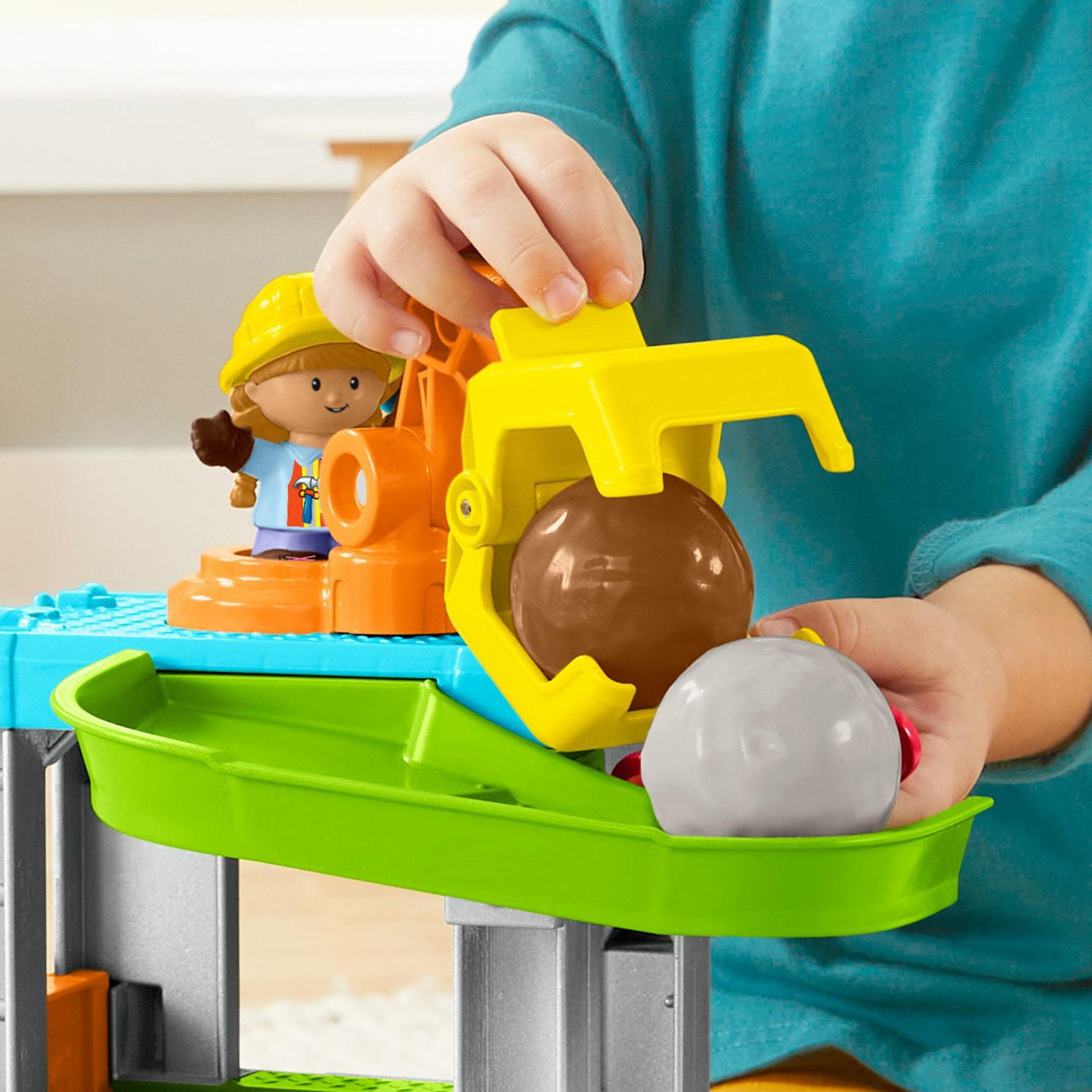 Fisher-Price Little People Load Up ‘n Learn Construction Site