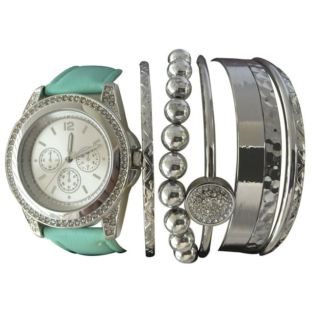 Montre Fashion Watches pour femmes superposable en argent avec sept bracelets variés