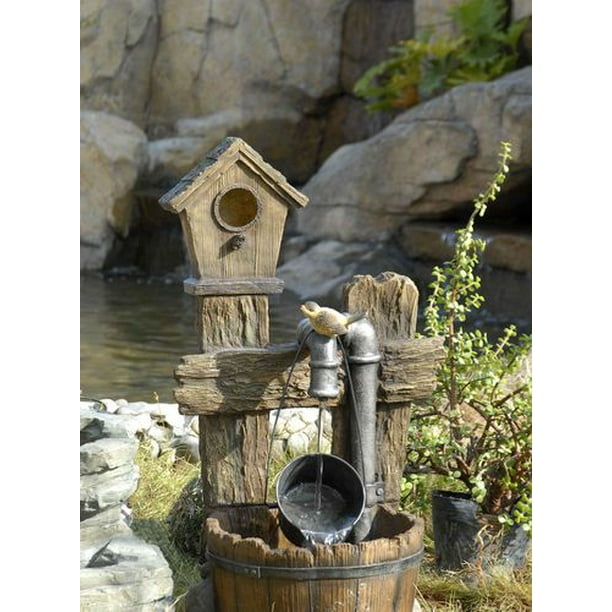 Fontaine maison d'oiseaux