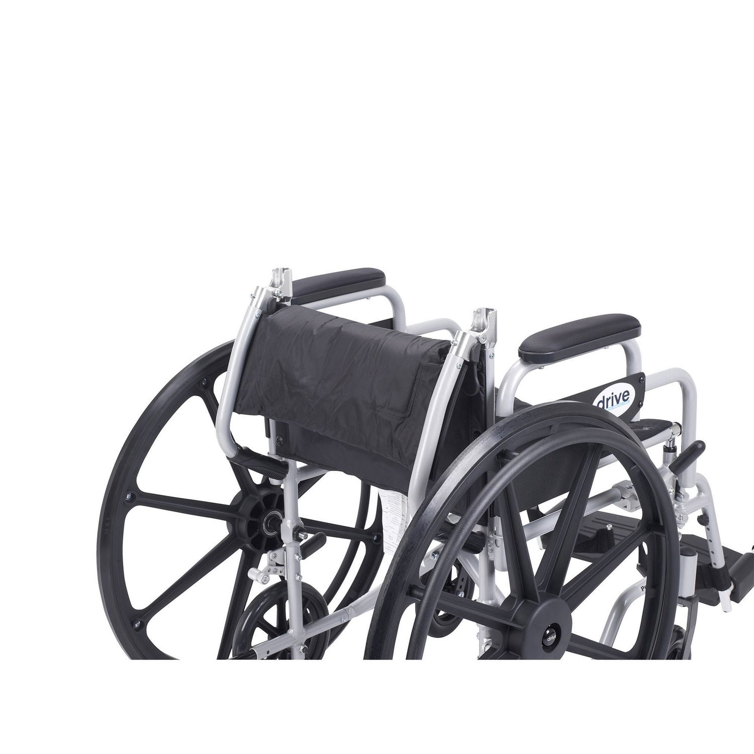 Fauteuil de transport léger à roues Poly Fly de Drive Medical avec repose-pieds rabattables de 45,72 cm (18 po)