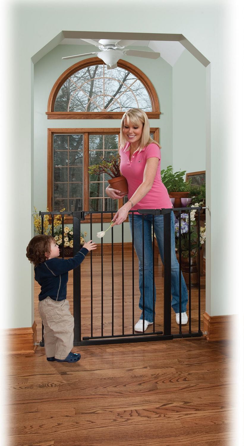 Kidco extra wide baby sale gate