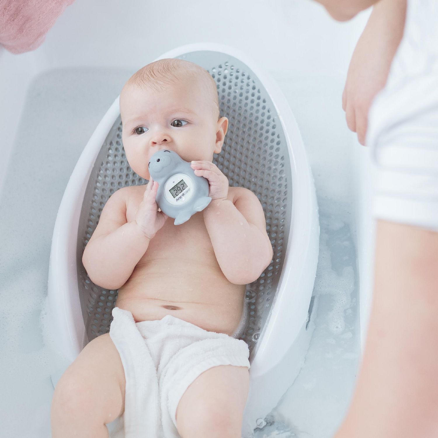 Thermomètre de bain et de chambre pour bébé Angelcare® 