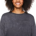 thumbnail image 4 of No Boundaries Women's Oversized Long Sleeve Tee, 4 of 6