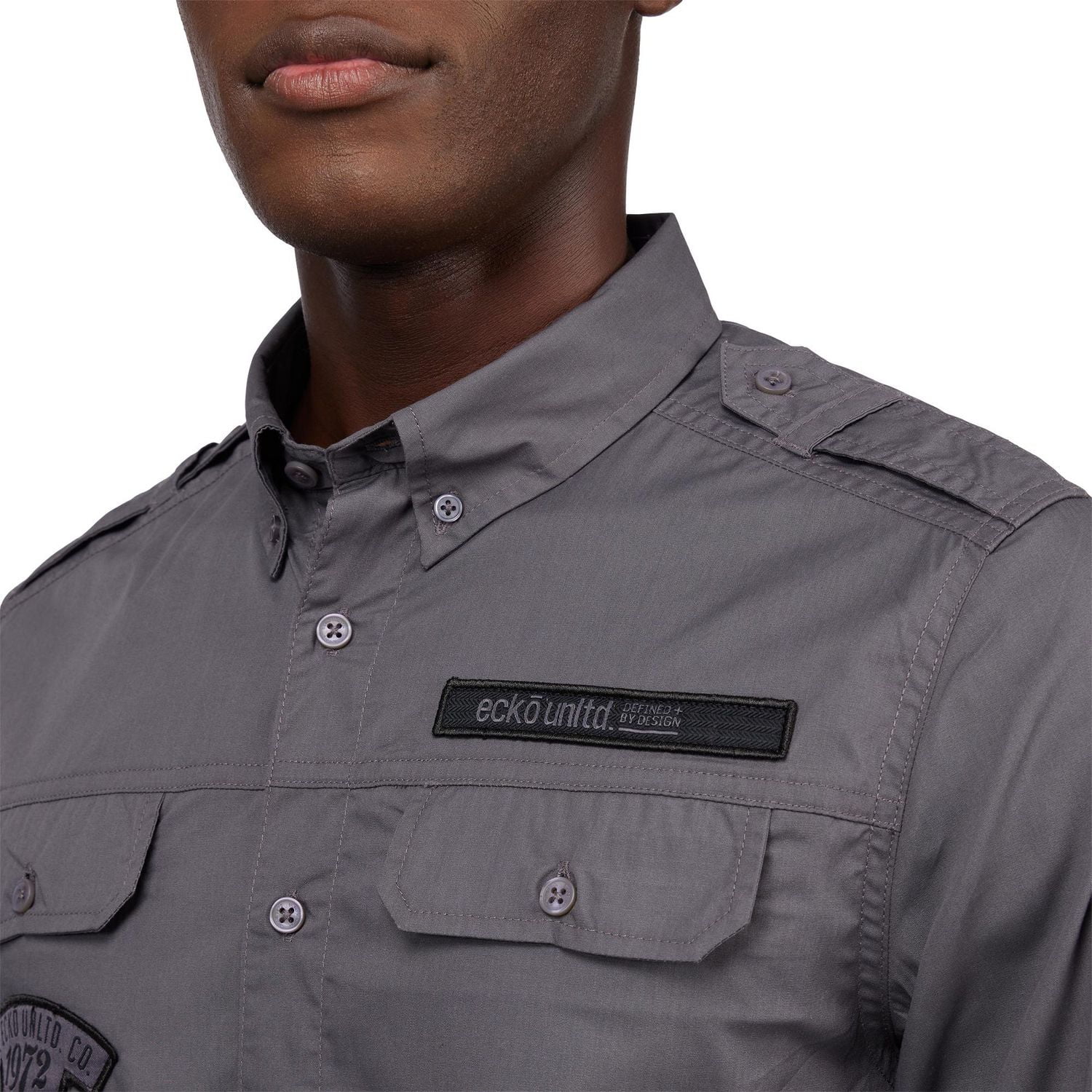 ECKO UNLTD Bouton militaire solide à manches longues pour hommes