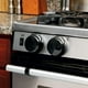 Couvre-boutons de cuisinière en acier inoxydable de Safety 1st en emballage de 5 – image 3 sur 3