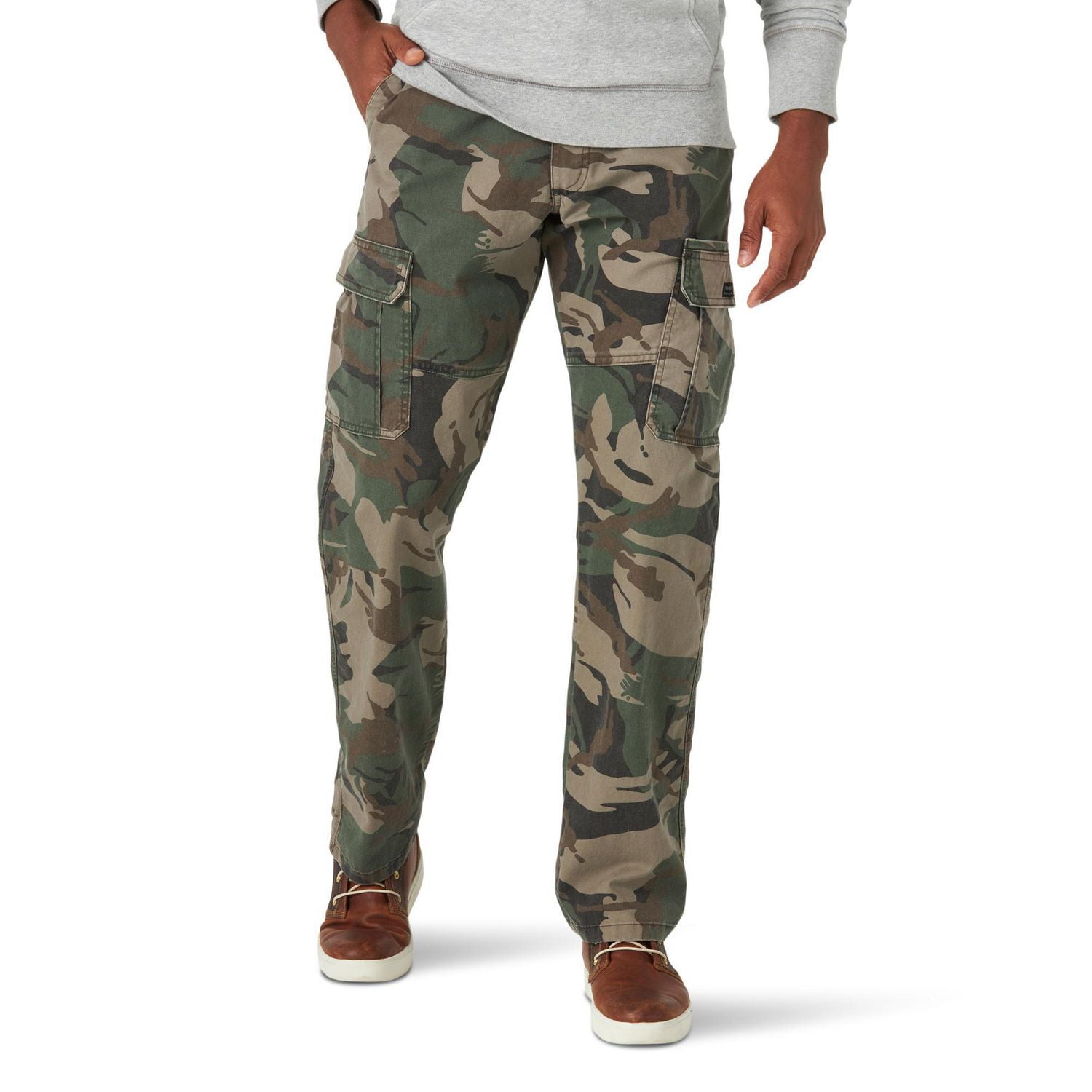 FIRST ROW: SLIM FIT CAMO PANTS