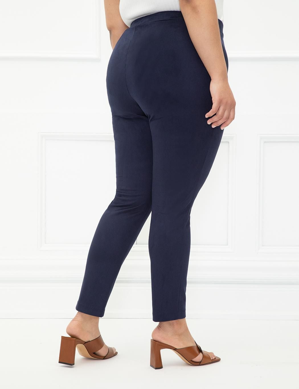 ELOQUII Elements Faux Suede Legging