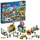 LEGO City L'ouverture du magasin de donuts 60233 – image 1 sur 6