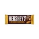 Barres de chocolat au lait crémeux HERSHEY’S avec amandes entières de format standard 43g – image 1 sur 3