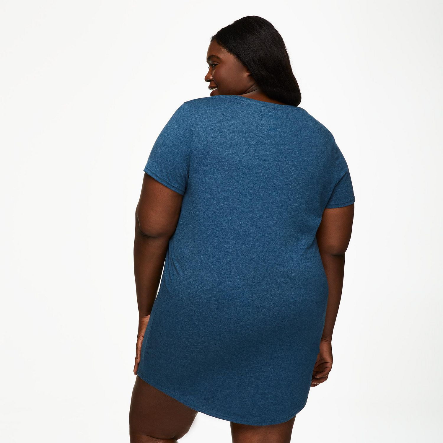 Chemise de nuit avec encolure en V George Plus pour femmes