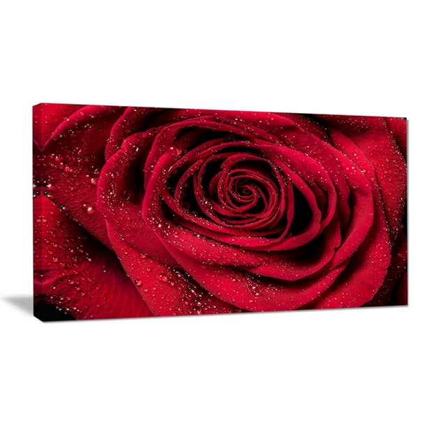 Tableau à toile imprimée florale Design Art Pétales de rose rouge avec gouttelettes de pluie