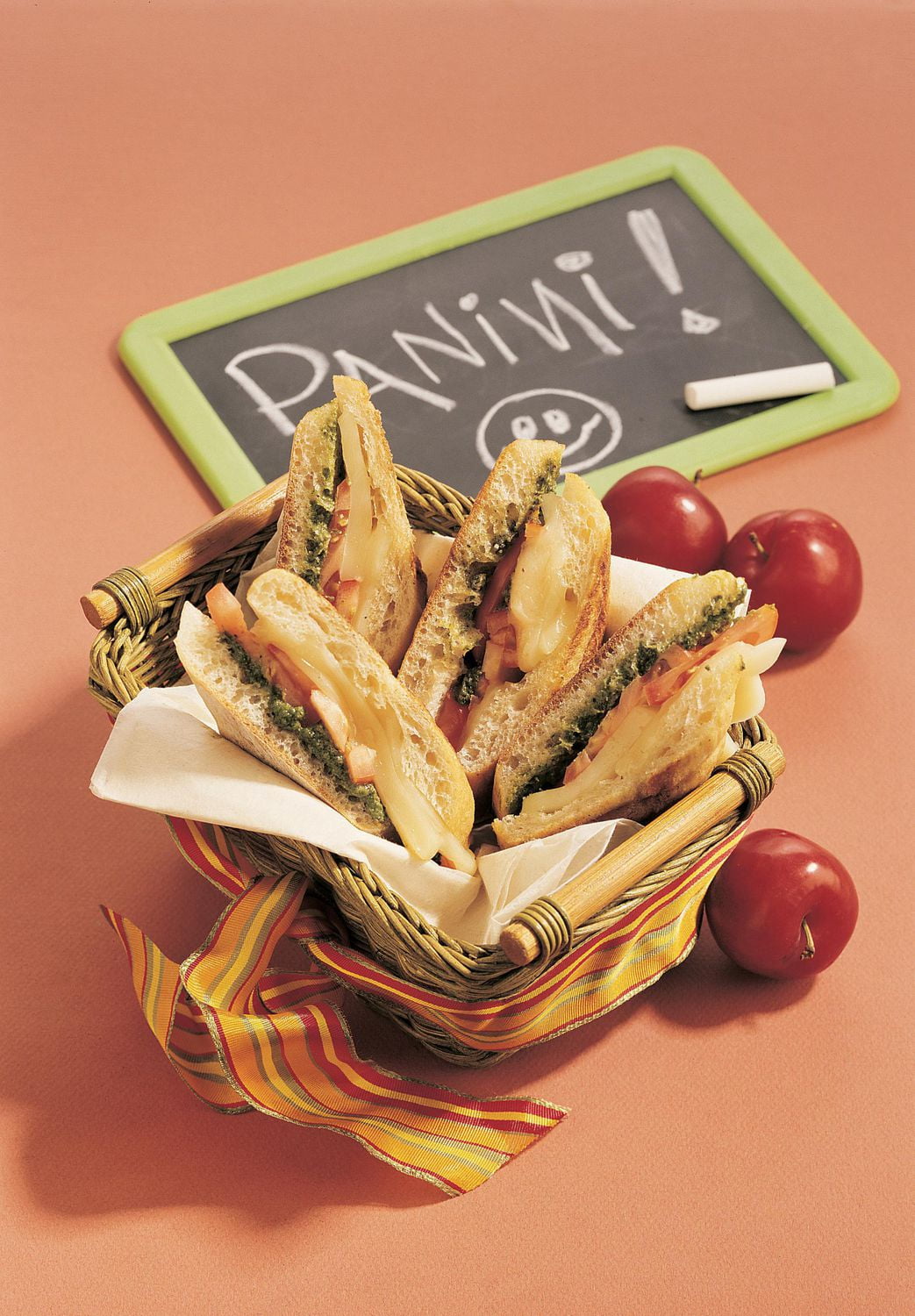 Kingsey Light Cogruet® Natural Sliced Cheese