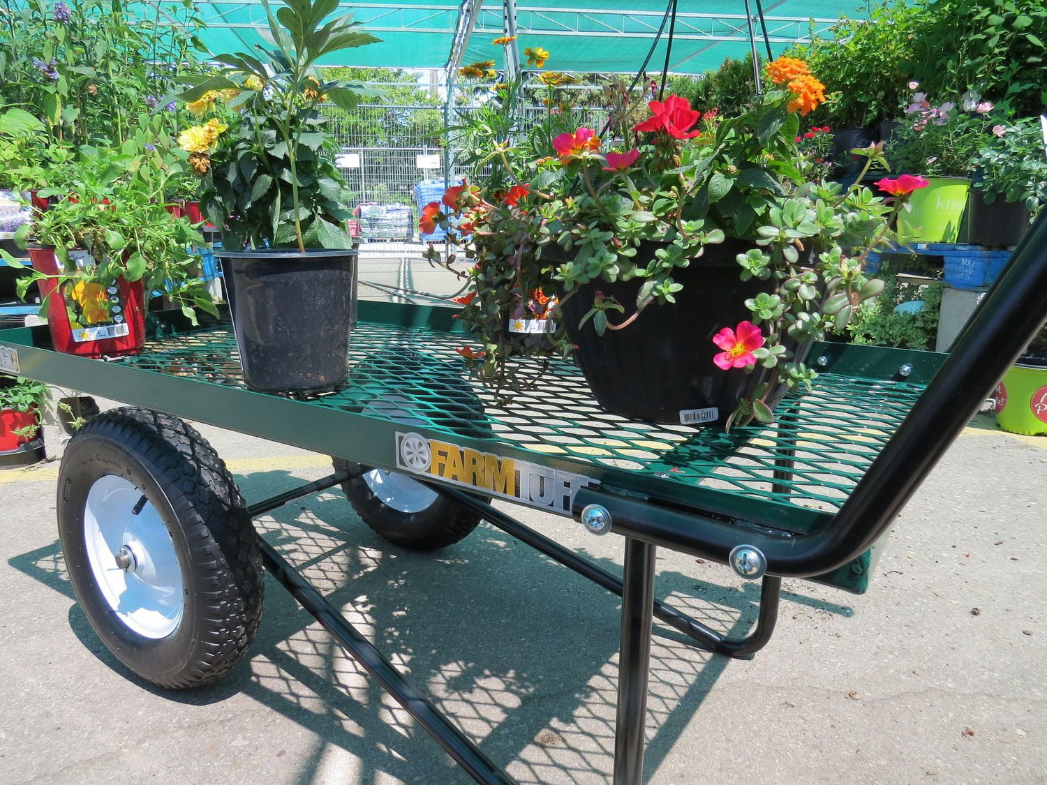 2 wheel outlet yard cart