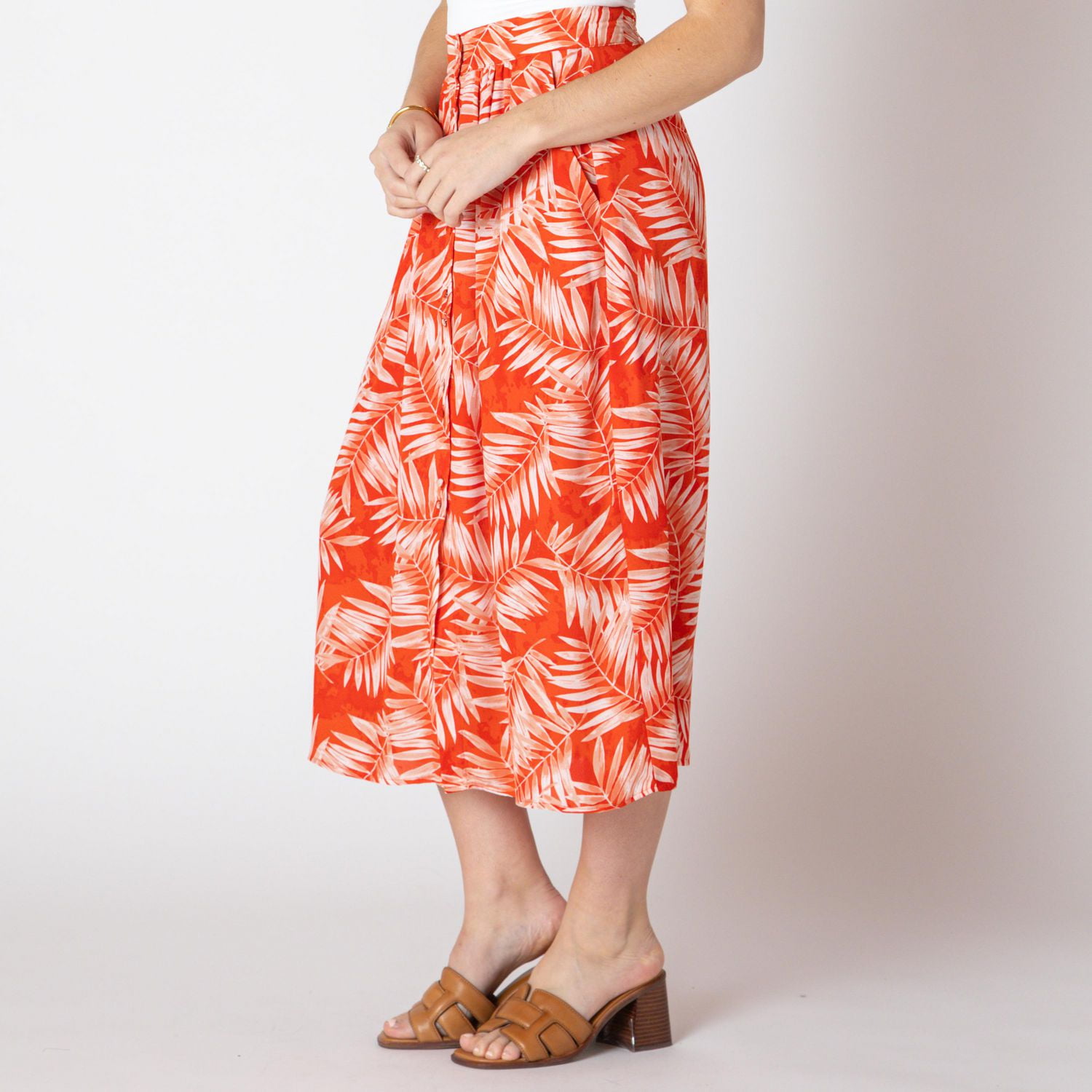 Devoted Flowy lightweight calf length skirt