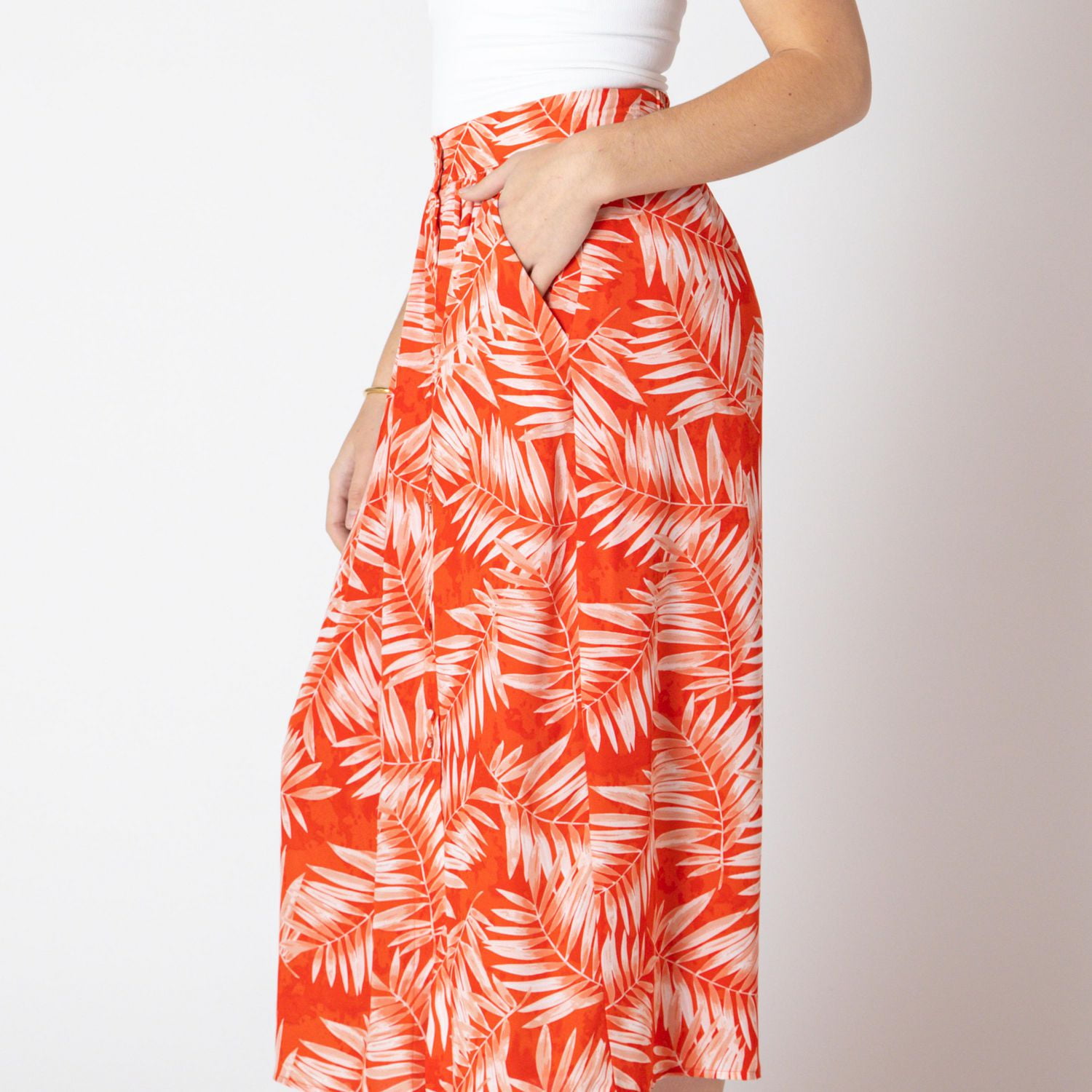 Devoted Flowy lightweight calf length skirt