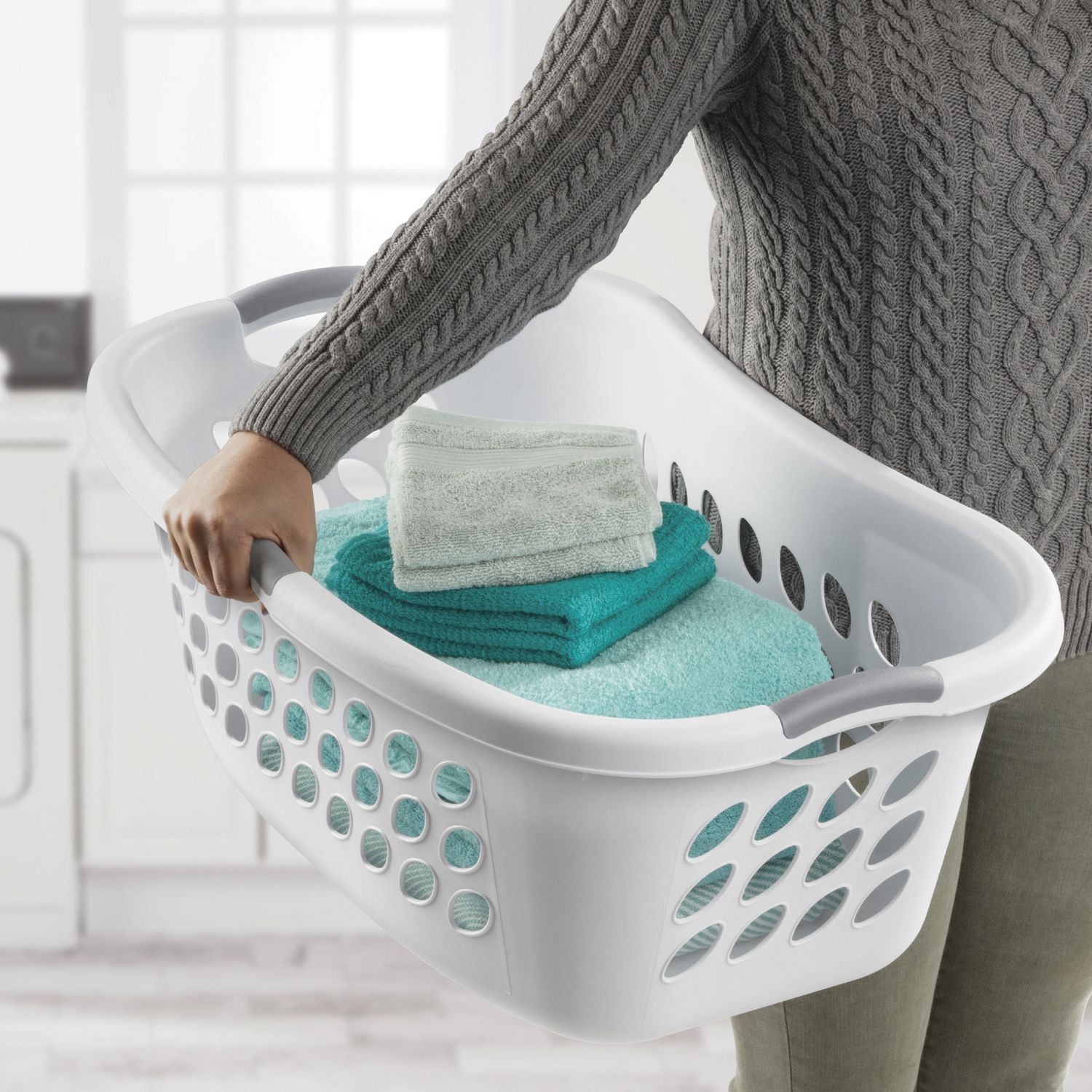 Sterilite 70L Hip Hold Laundry Basket- white, 70L 