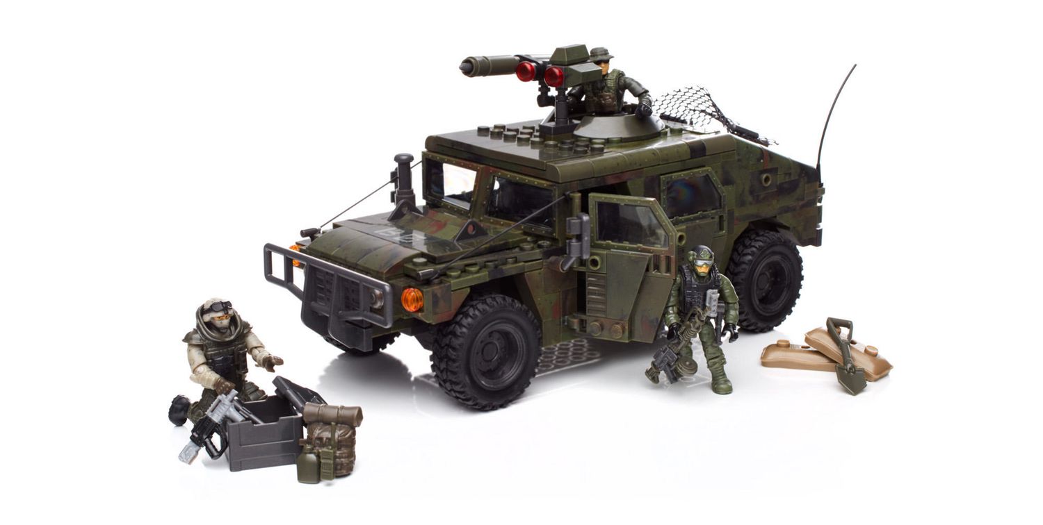 MEGA BLOKS Call of Duty Armored Vehicle Charge Construction Set