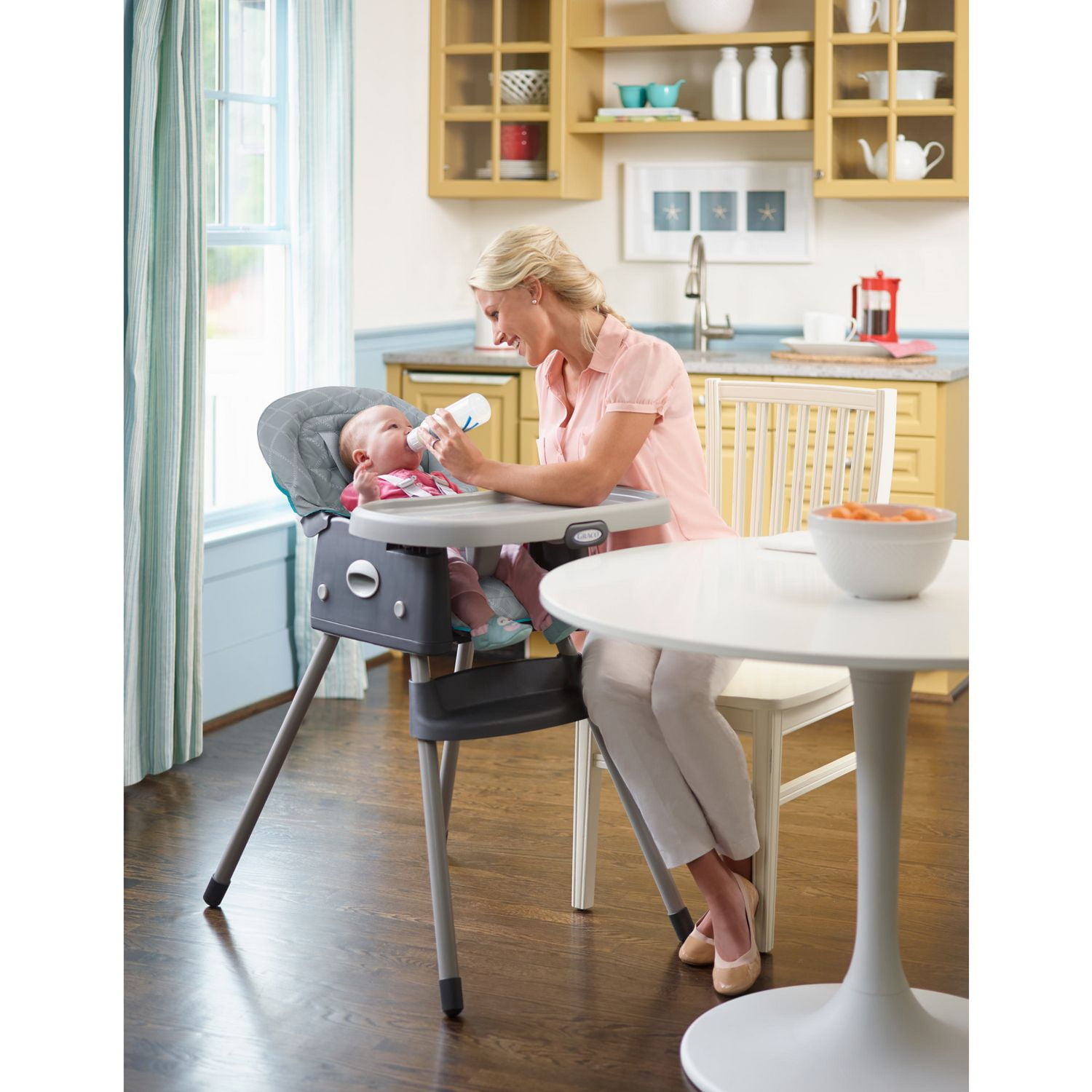 Feeding Finch Graco SimpleSwitch High Chair Baby