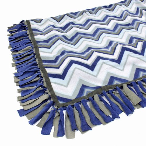Fabric Creations Chevron Print No Sew Throw Kit. Walmart.ca