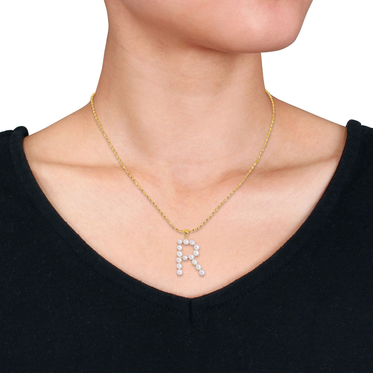 Collier initiale de Miabella avec perles culture d'eau douce en argent sterling plaqué en jaune