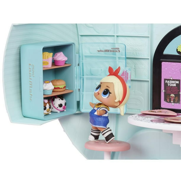 L.O.L. Surprise! 2-in-1 Glamper Fashion Camper with 55+ Surprises