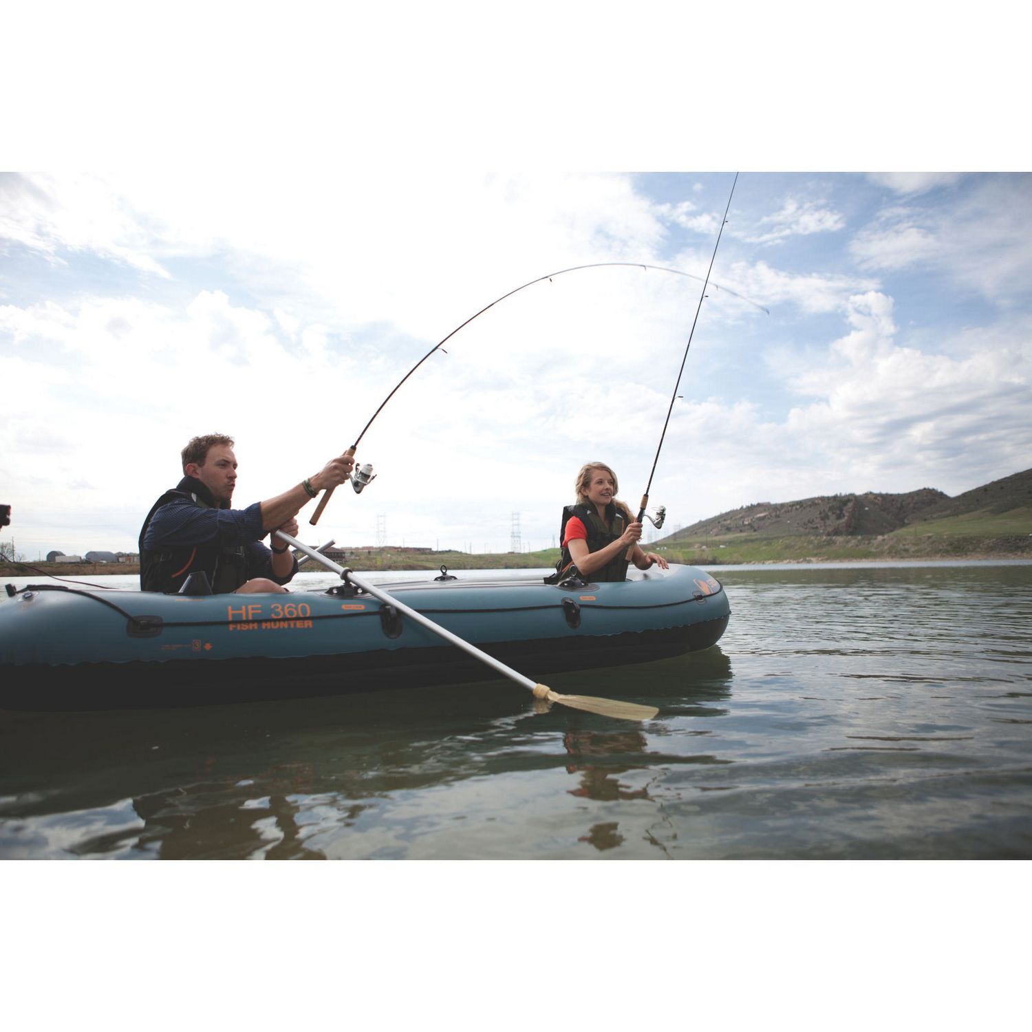 Sevylor Fish Hunter 280 4-Person Fishing Boat with Berkley Rod Holder :  : Sporting Goods