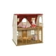 Chalet douillet au toit rouge de Calico Critters, ensemble de jeu pour maison de poupées avec figurines, meubles et accessoires Maison de poupée – image 1 sur 8