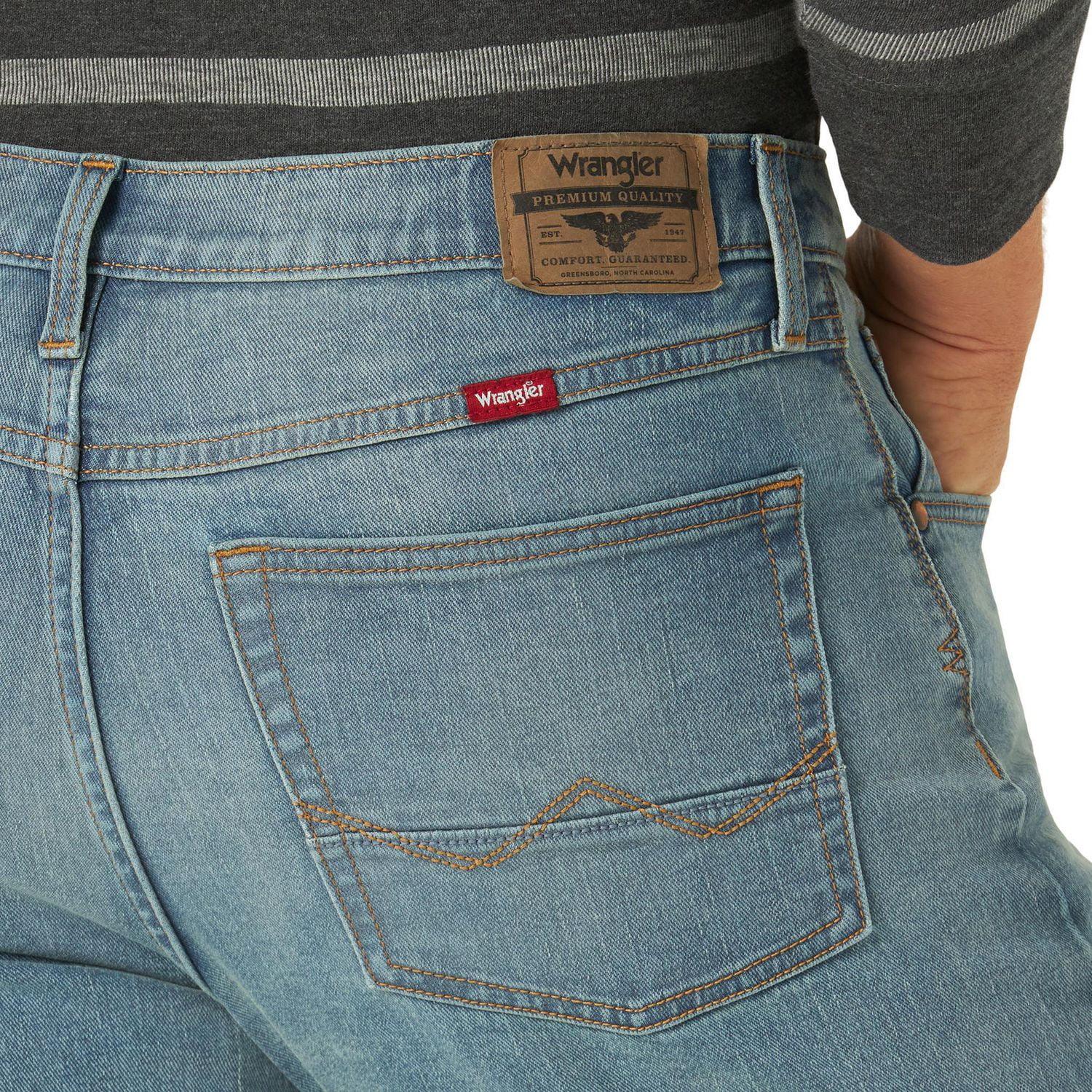 Wrangler tapered hot sale jeans