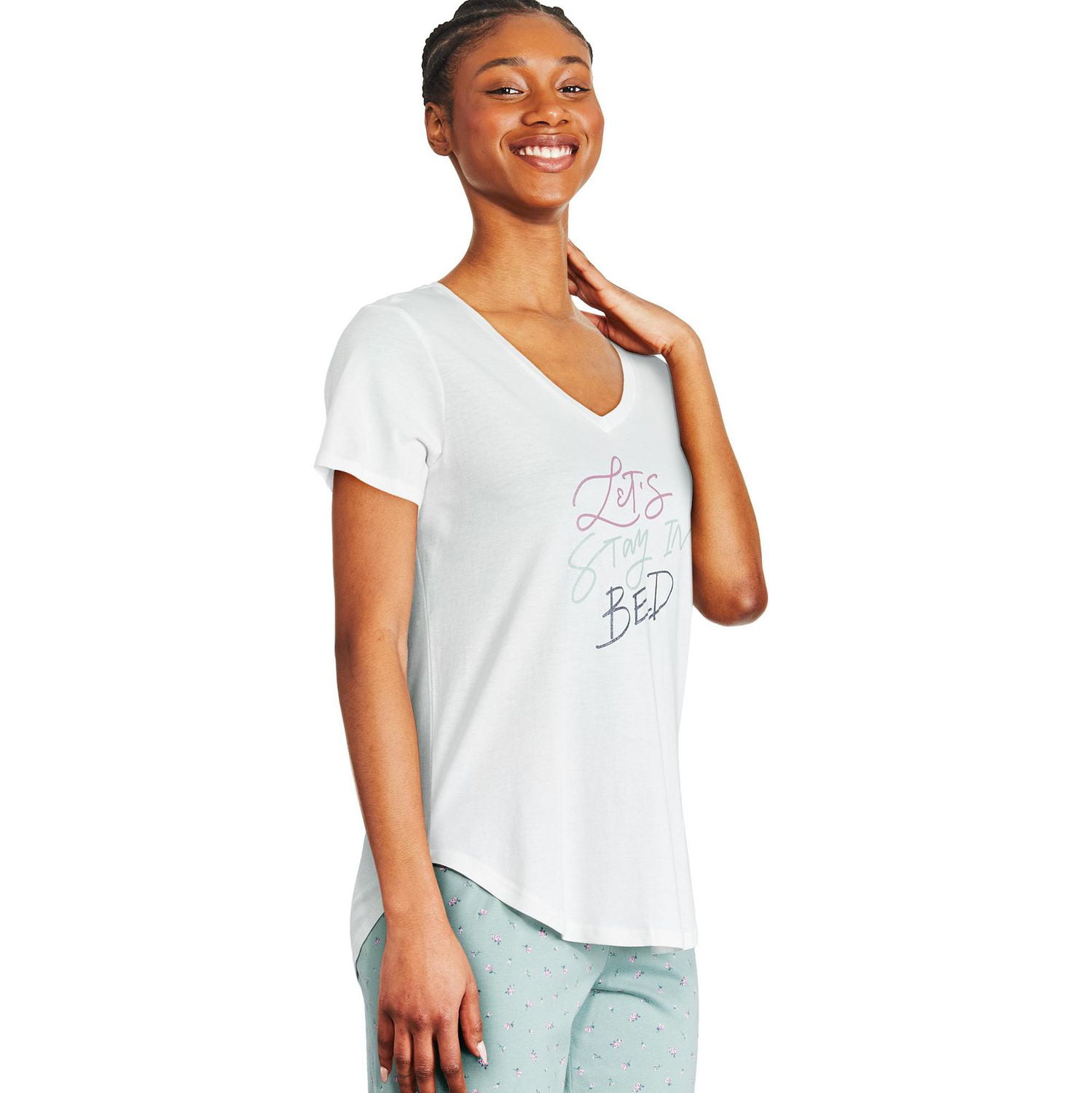 T-shirt de nuit avec encolure en V George pour femmes Tailles TP–TTG