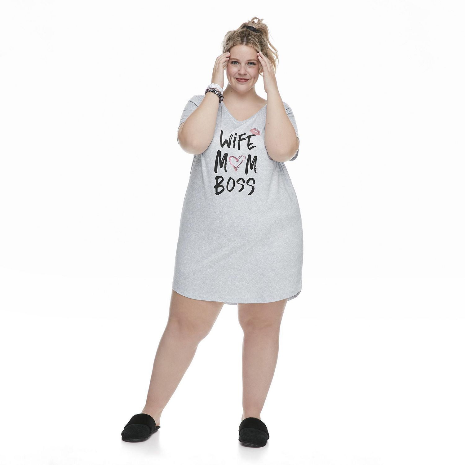 Ensemble composé d’une chemise de nuit avec imprimé graphique et de chouchous agencés George Plus pour femmes