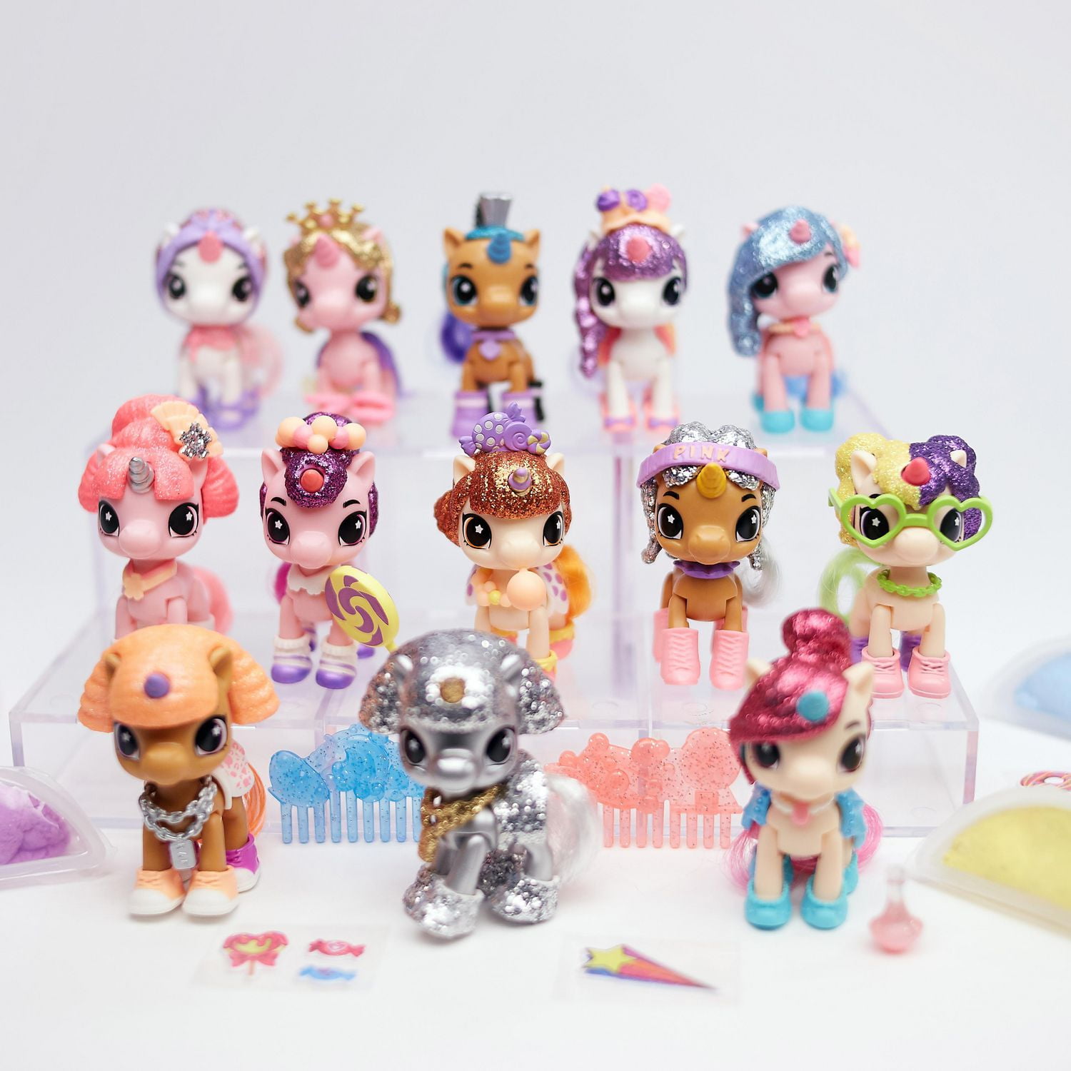 5 Surprise Unicorn Squad Mystery Collectible Capsule by ZURU 