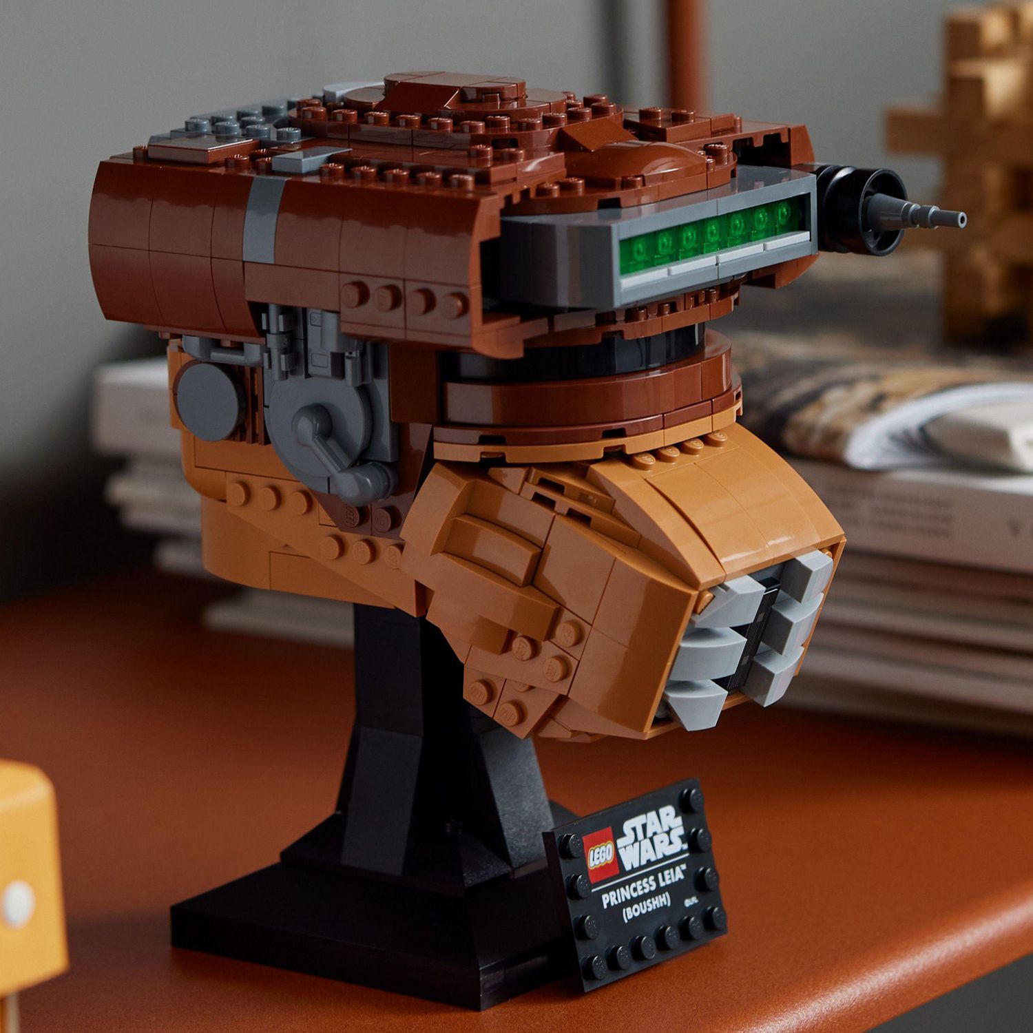 LEGO 75351 Star Wars Princess Leia (Boushh) Helmet Model Building