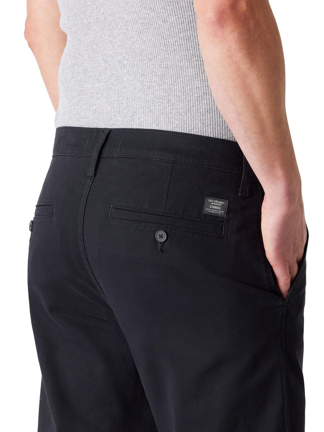 Levi Strauss Signature™ Men's Essential Straight Chinos