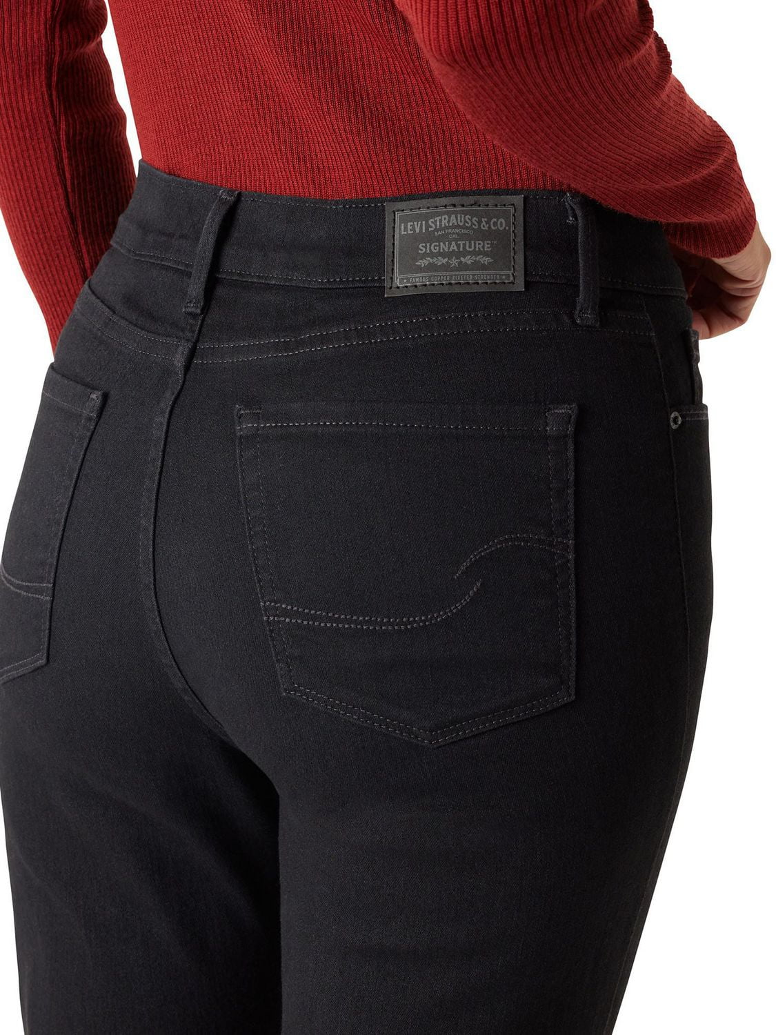 Levi Strauss Signature™ Women's Mid Rise Straight Jeans, Available sizes: 2 – 18