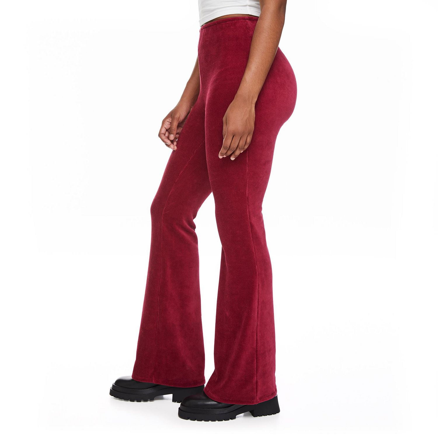No Boundaries Women's Flare Leg Corduroy Pant