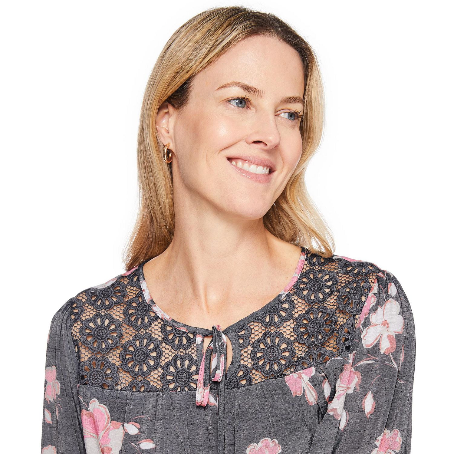 Iyla Women's Lace Trim Peasant Blouse