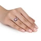 Bague de forme cœur Tangelo avec saphir rose synthétique et spinelles noirs 1,88 CT PBT et accents de diamants en argent sterling – image 4 sur 5