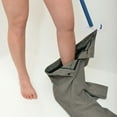 thumbnail image 4 of Manche enfile-vêtement et chausse-pied, 4 of 4
