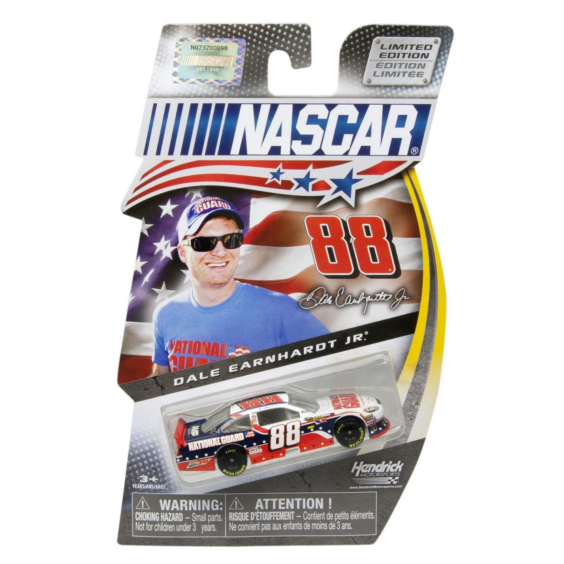 NASCAR 1 64th Collector Car 88 National Guard Dale Earnhardt Jr. Walmart