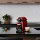 Machine à espresso Inissia de Nespresso par Breville, Rouge – image 4 sur 8