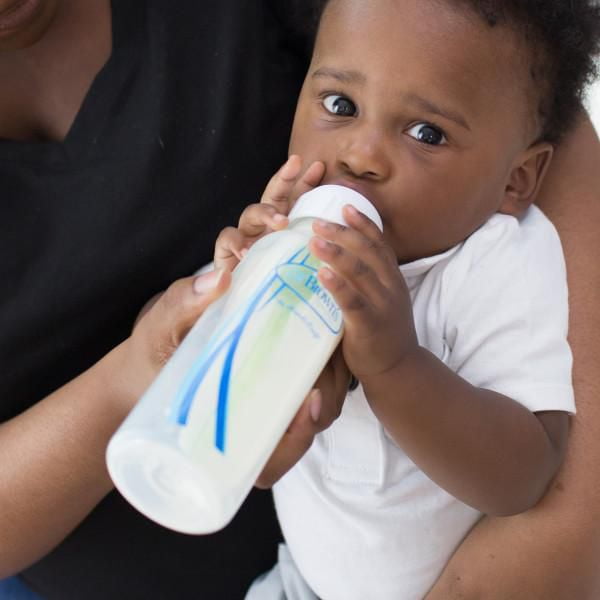 Medela Freestyle Handsfree, Babies & Kids, Nursing & Feeding, Breastfeeding  & Bottle Feeding on Carousell