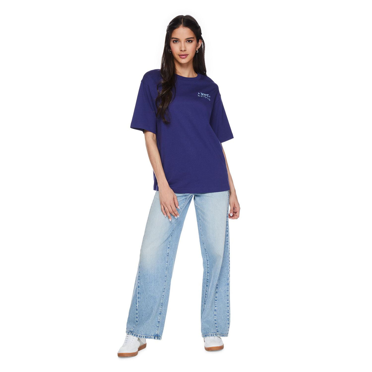 No Boundaries Women's Oversized Tee