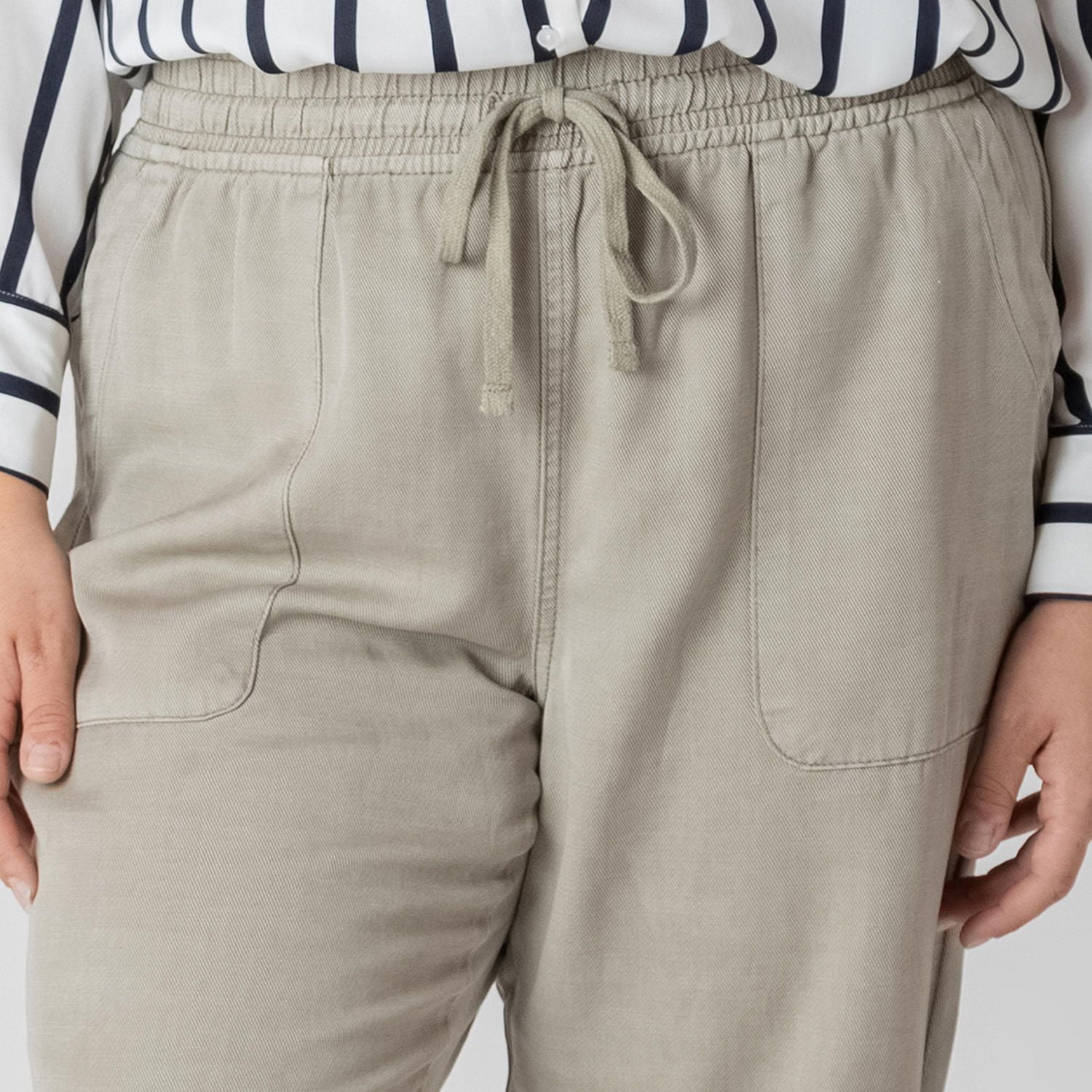 Devoted Taille Plus Femme Joggeurs à jambe large